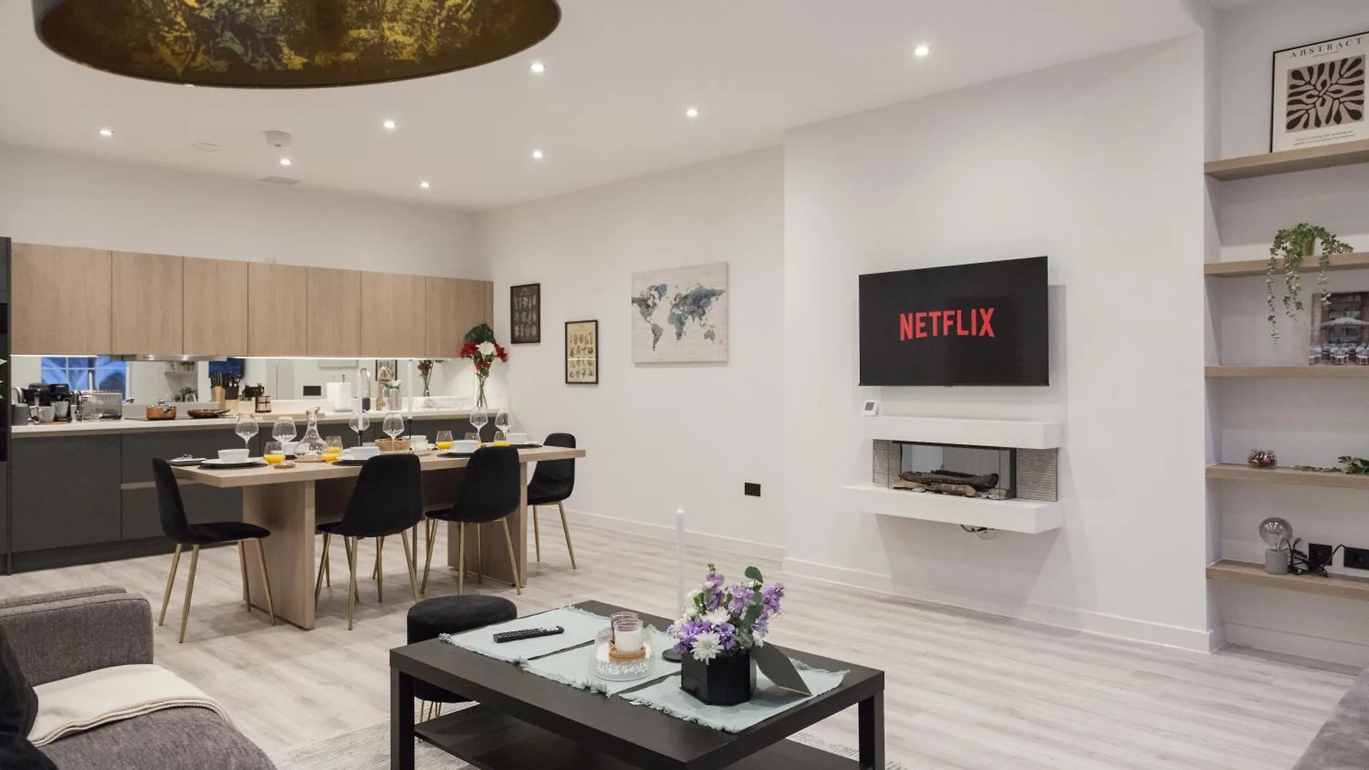 Apartament Grand Central Flat - Perfect For Families - Contractors - Professionals - Long Stay Rates Available Leeds  Wielka Brytania