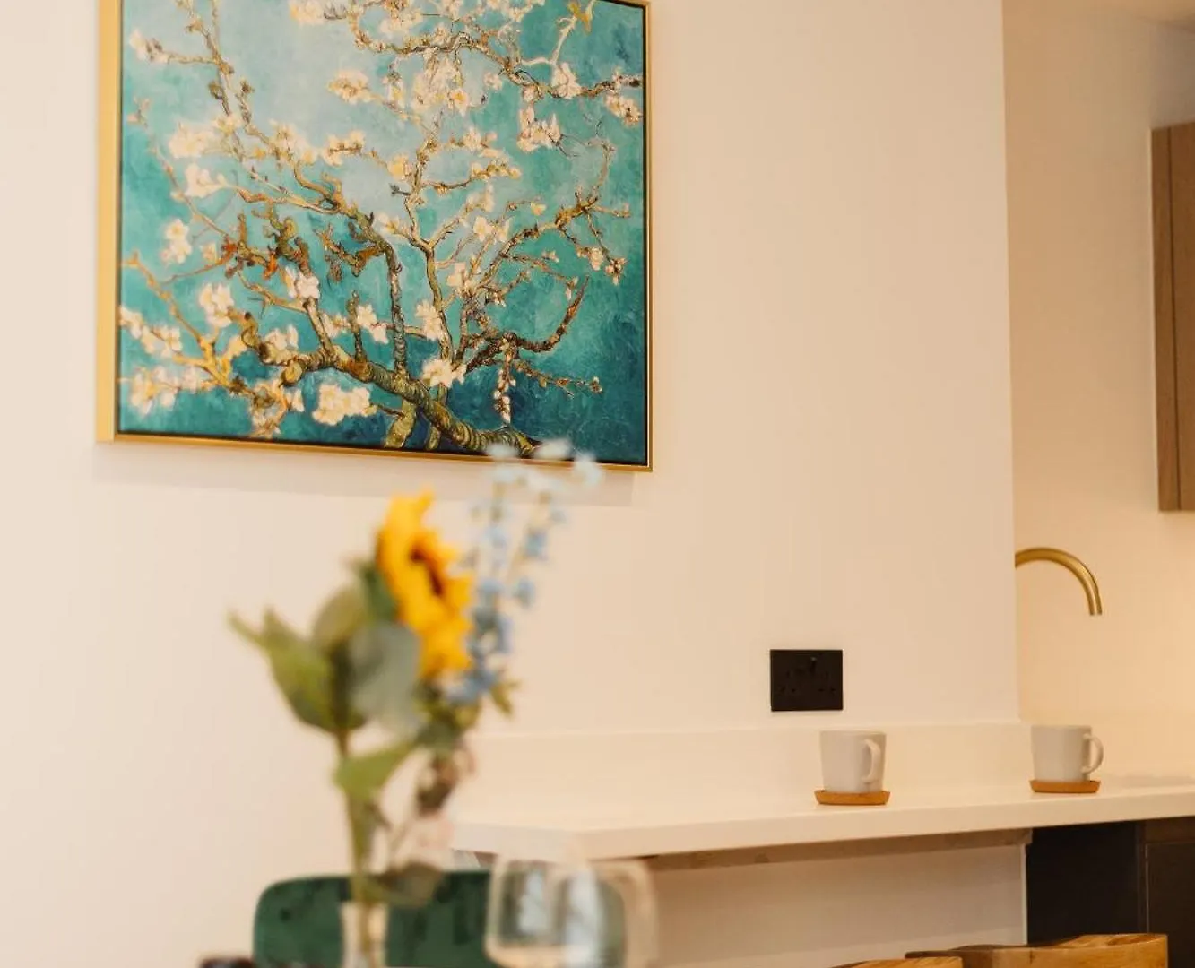 Grand Central Flat - Perfect For Families - Contractors - Professionals - Long Stay Rates Available Leeds  Leeds (West Yorkshire)